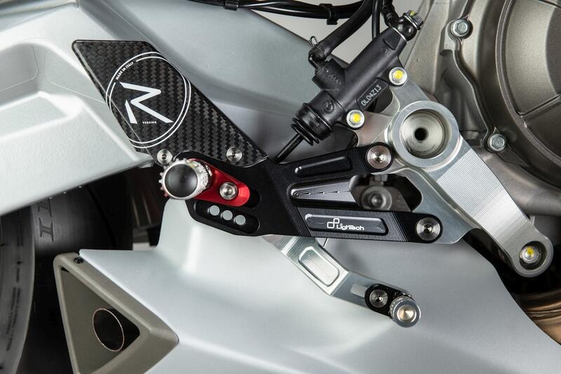 Adjustable Rear Sets With Fold Up Foot Pegs for Aprilia Naturale